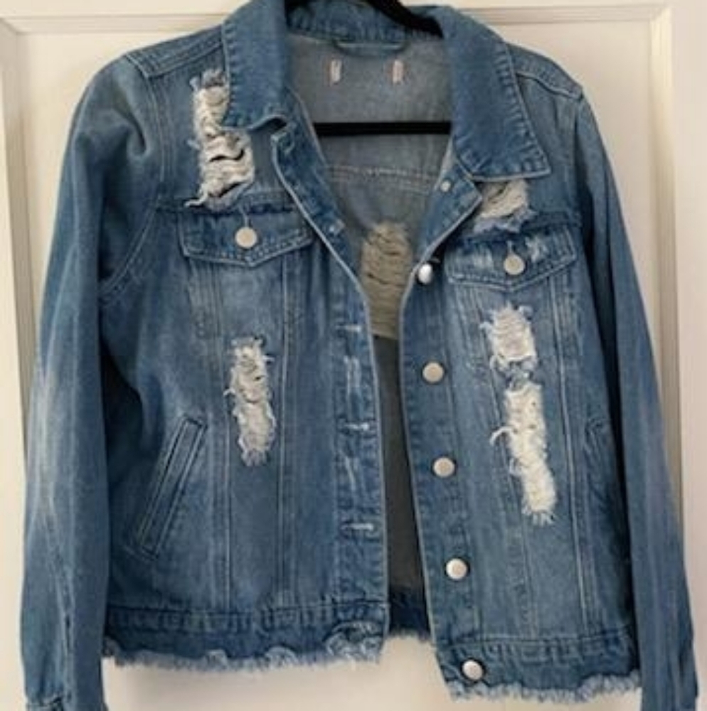 Distresses Jean Jacket Medium Wash
